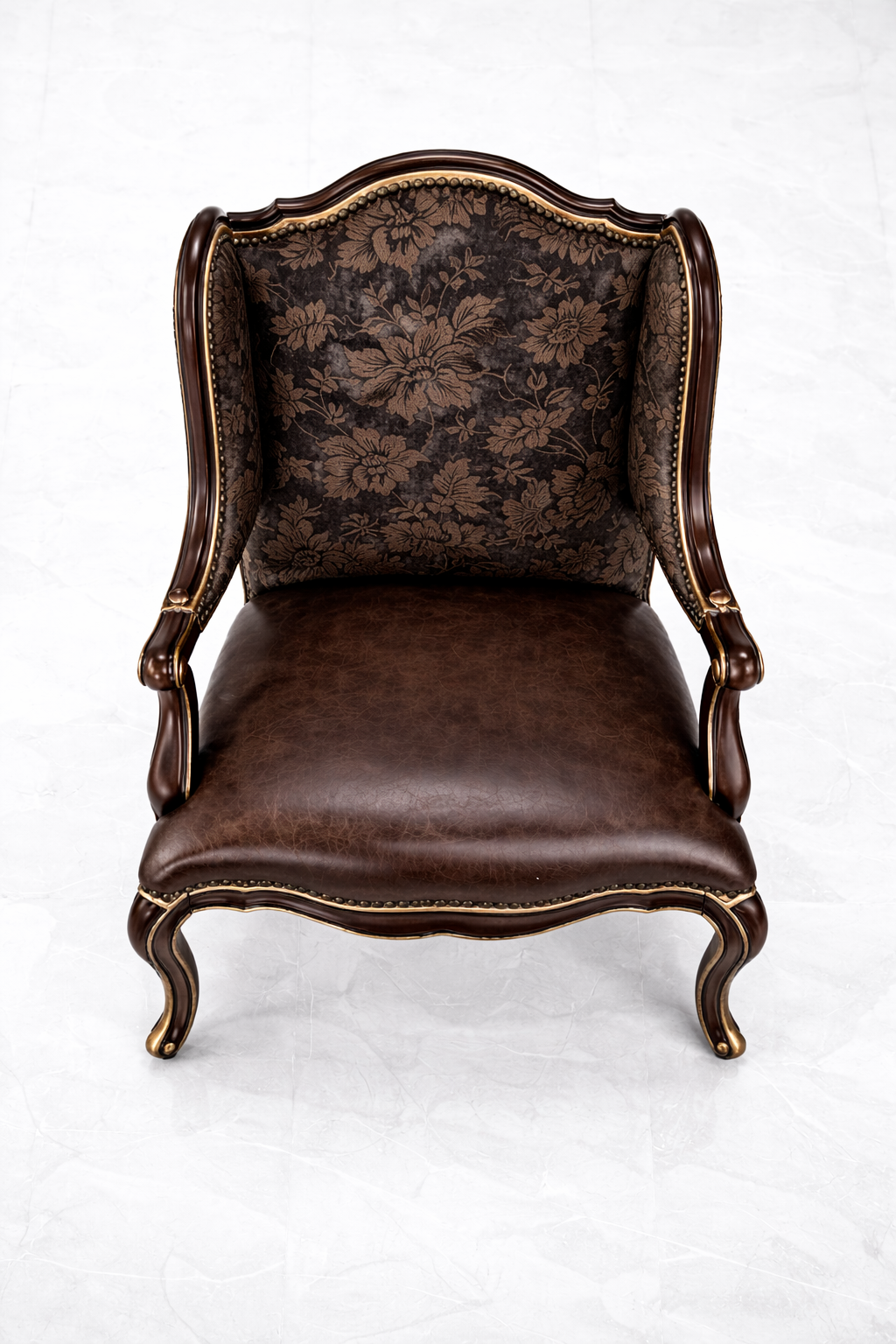 Luxury Classic Wingback Accent Chair – Antique Wooden Lounge Chair
