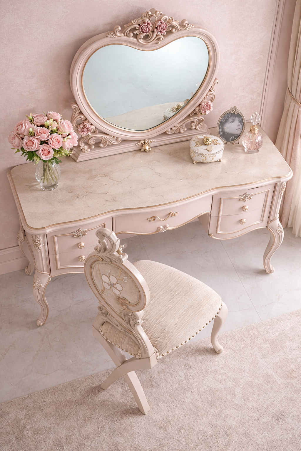 Elegant Classic Dressing Table with Heart-Shaped Mirror & Upholstered Chair