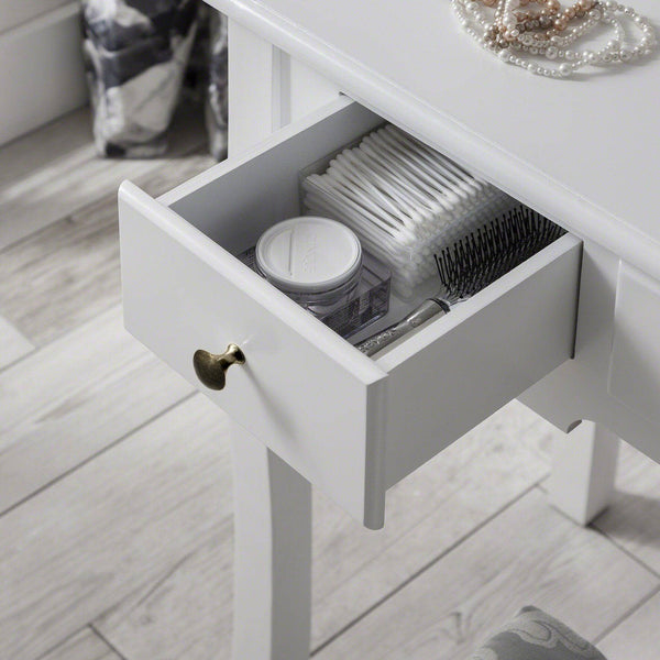 bedroom vanity table with mirror