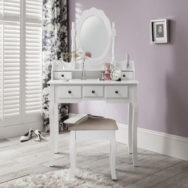 small space dressing table design