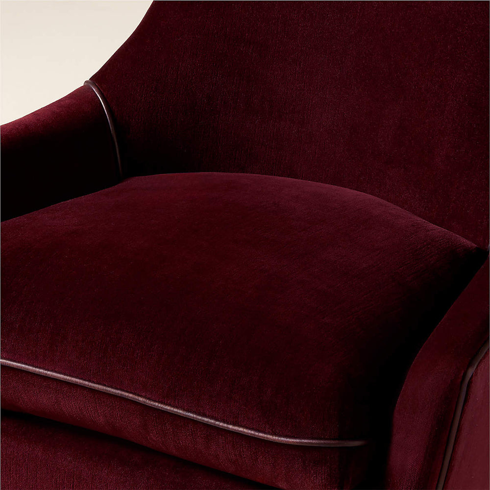 Premium accent seating chair with plush cushion