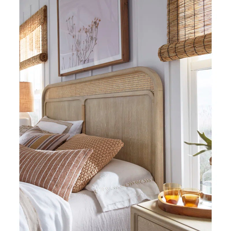 stylish minimalist bedroom furniture bed