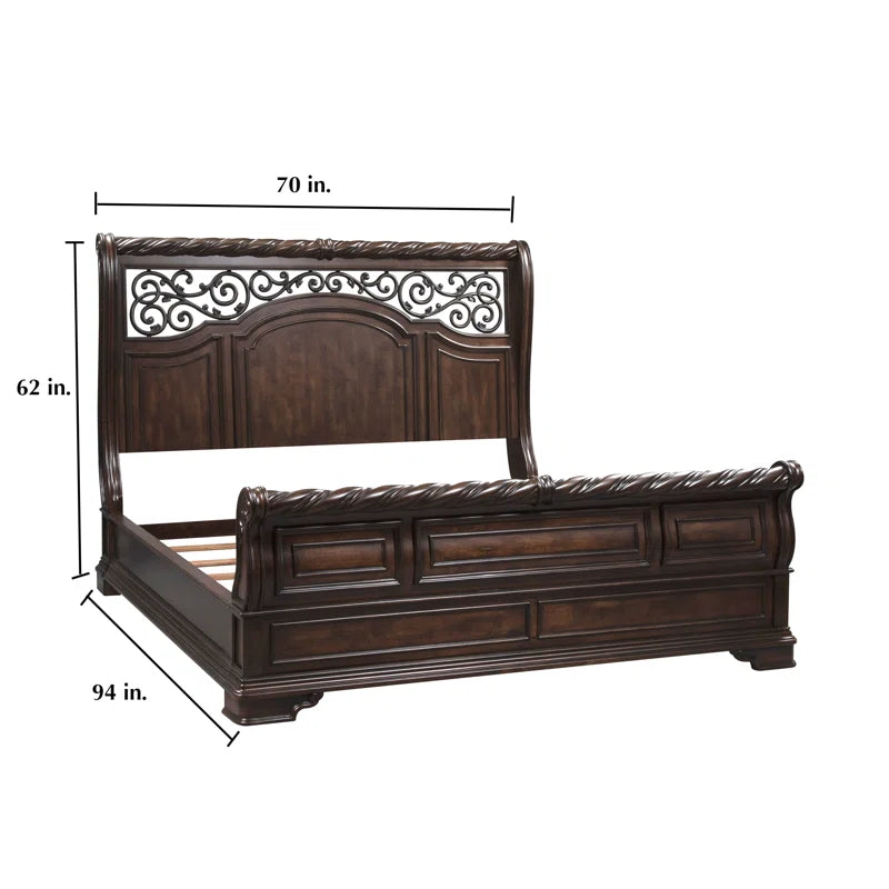 Traditional luxury bed frame for bedroom décor